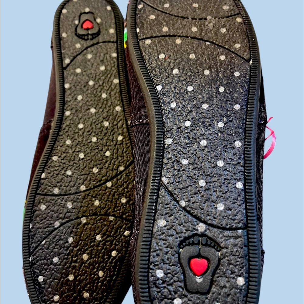 Skechers Black Cat Print Women's Bobs for Dogs Slip Ons - Picture 7 of 7